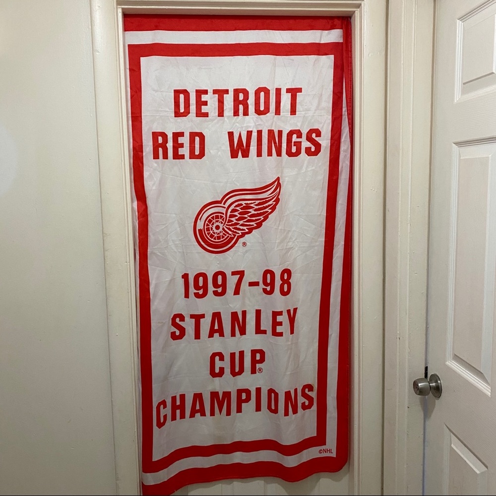 Vtg NHL Detroit Red Wings Banner